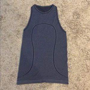 Lululemon size 6 high neck swiftly tech razorback